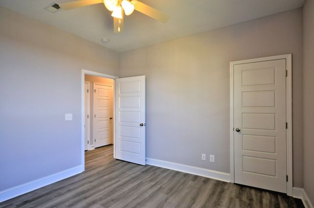 185 Bainbridge Dr # A, Clarksville, TN 37043
