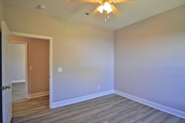 185 Bainbridge Dr # A, Clarksville, TN 37043