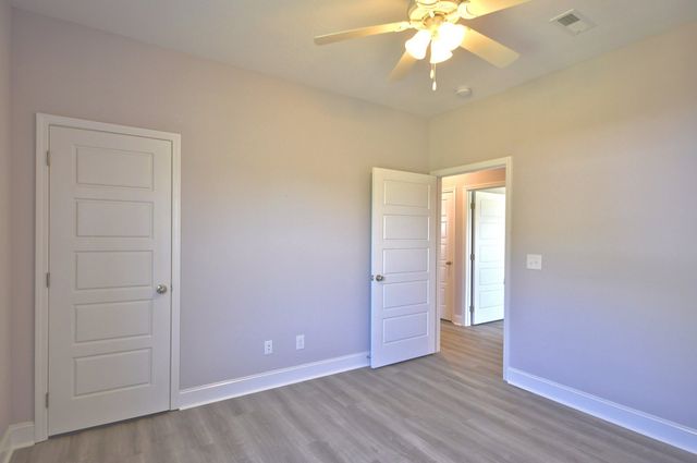 185 Bainbridge Dr # A, Clarksville, TN 37043
