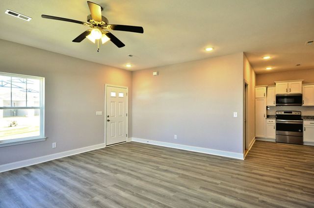 185 Bainbridge Dr # A, Clarksville, TN 37043