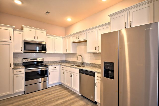 185 Bainbridge Dr # A, Clarksville, TN 37043