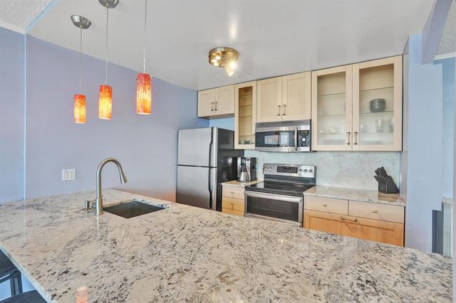 2881 NE 33rd Court 10b, Fort Lauderdale, FL 33306
