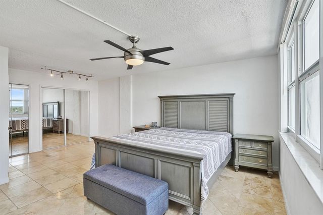 2881 NE 33rd Court 10b, Fort Lauderdale, FL 33306