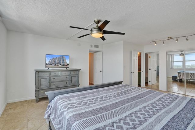2881 NE 33rd Court 10b, Fort Lauderdale, FL 33306