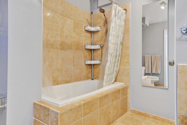 2881 NE 33rd Court 10b, Fort Lauderdale, FL 33306