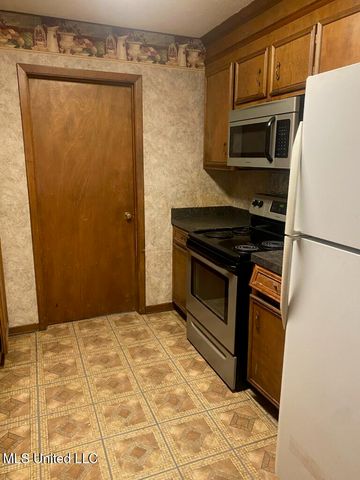 6162 Clarence Drive, Jackson, MS 39206