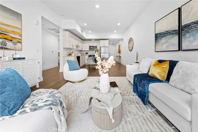 709 E Walnut Street 227, Pasadena, CA 91101