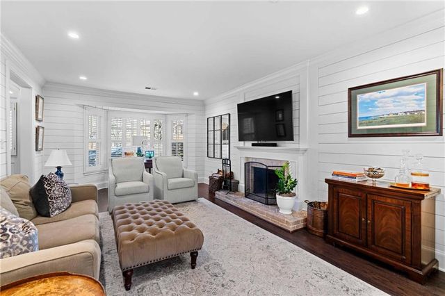 31 Howell Mill Plantation NW, Atlanta, GA 30327