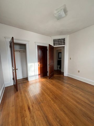 1677 Beacon St. 2, Brookline, MA 02445