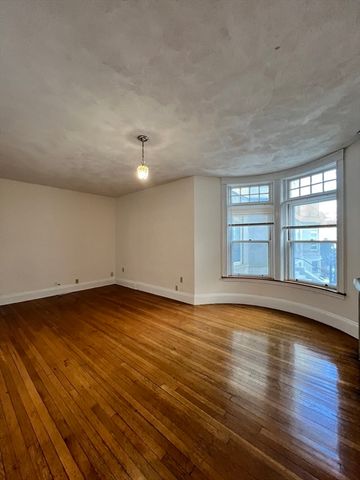 1677 Beacon St. 2, Brookline, MA 02445