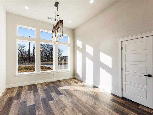 5018 Point Lavista, Malakoff, TX 75148