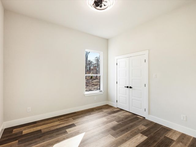 5018 Point Lavista, Malakoff, TX 75148