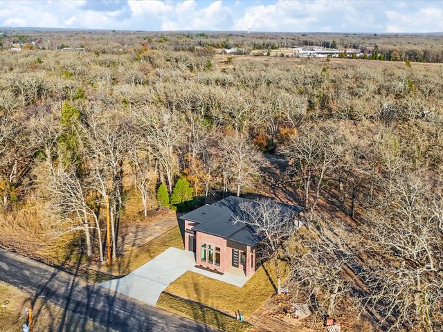 5018 Point Lavista, Malakoff, TX 75148