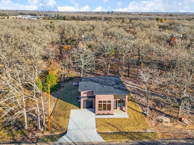 5018 Point Lavista, Malakoff, TX 75148