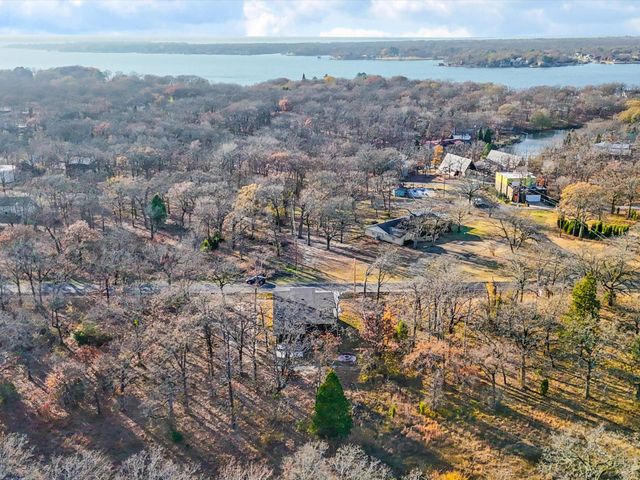 5018 Point Lavista, Malakoff, TX 75148