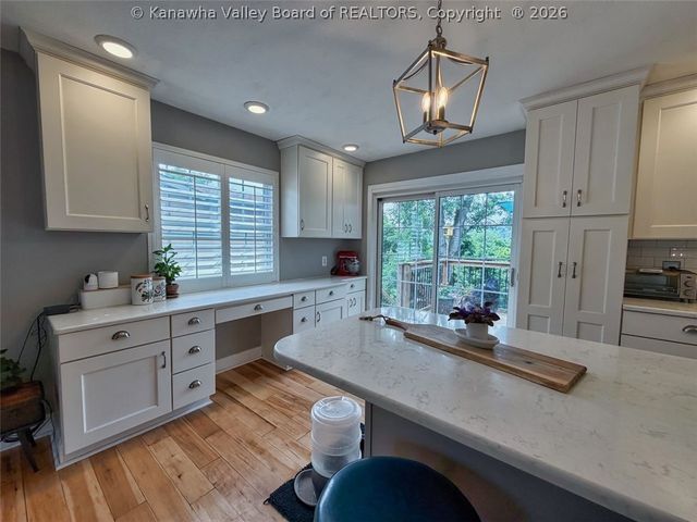 1110 Hollyberry Lane, South Charleston, WV 25309