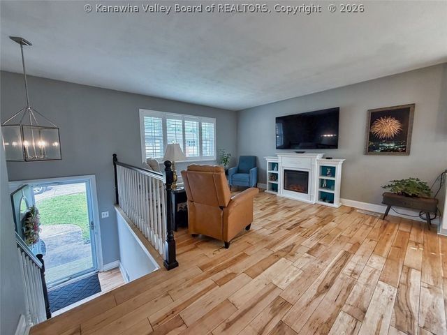 1110 Hollyberry Lane, South Charleston, WV 25309