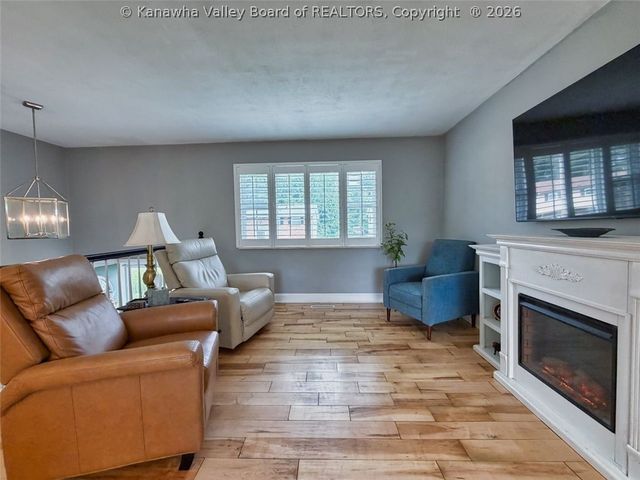 1110 Hollyberry Lane, South Charleston, WV 25309