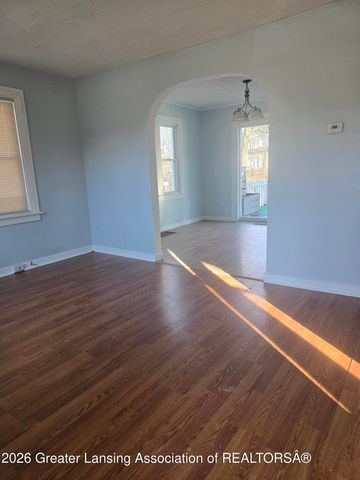 5684 Shaw Street, Haslett, MI 48840