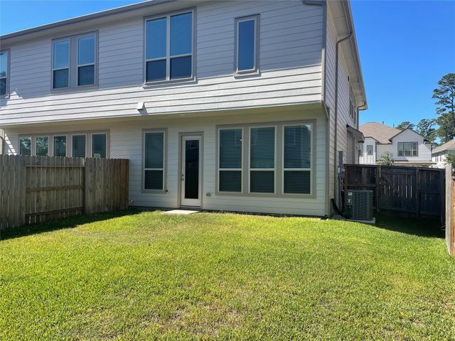 621 Aspen Falls Court, Conroe, TX 77304