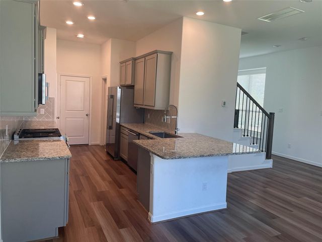 621 Aspen Falls Court, Conroe, TX 77304