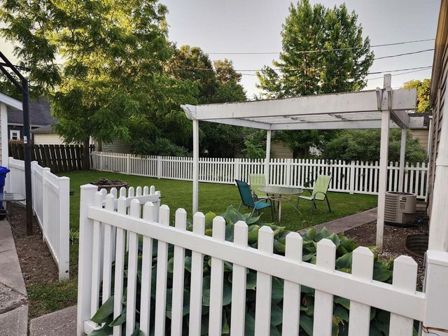 7933 29th AVENUE, Kenosha, WI 53143