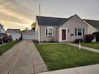 7933 29th AVENUE, Kenosha, WI 53143