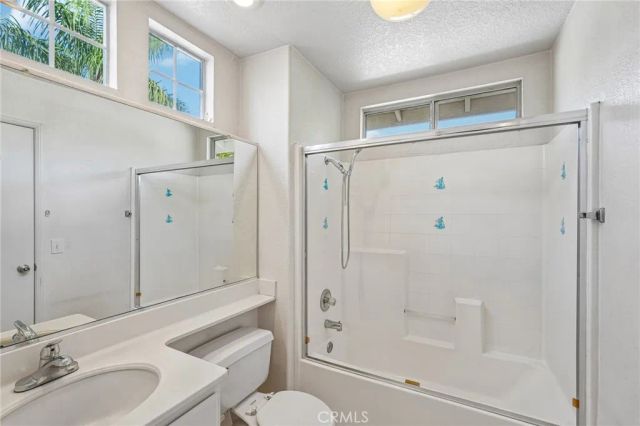 42850 Via Gandia, Temecula, CA 92592