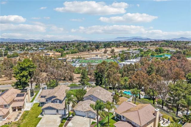 42850 Via Gandia, Temecula, CA 92592