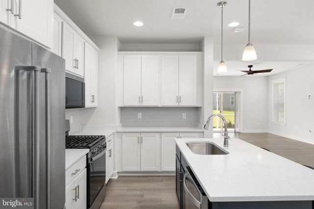 391 HERITAGE SHORES CIR, Bridgeville, DE 19933
