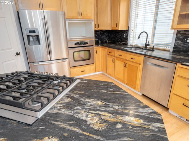 13728 Sw 130TH Pl, Tigard, OR 97223