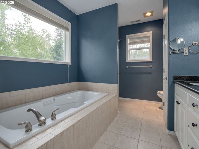 13728 Sw 130TH Pl, Tigard, OR 97223