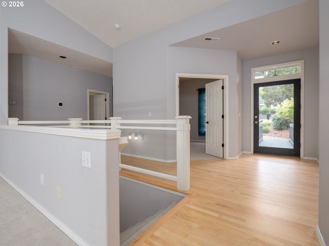 13728 Sw 130TH Pl, Tigard, OR 97223