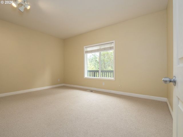 13728 Sw 130TH Pl, Tigard, OR 97223