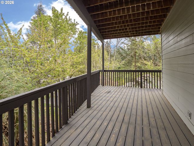 13728 Sw 130TH Pl, Tigard, OR 97223