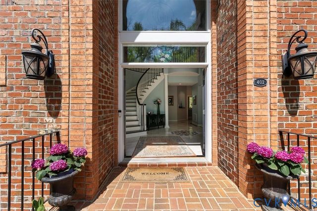 402 Rivers Bend Cir, Chester, VA 23836