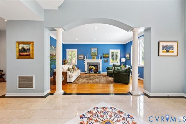 402 Rivers Bend Cir, Chester, VA 23836