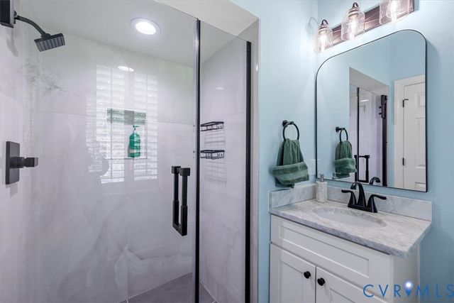 402 Rivers Bend Cir, Chester, VA 23836