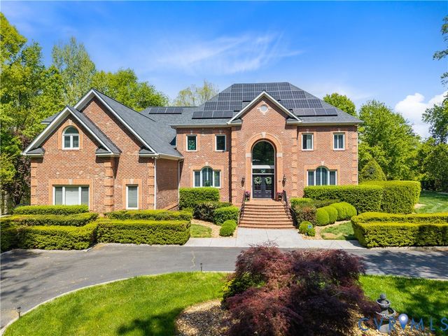 402 Rivers Bend Cir, Chester, VA 23836