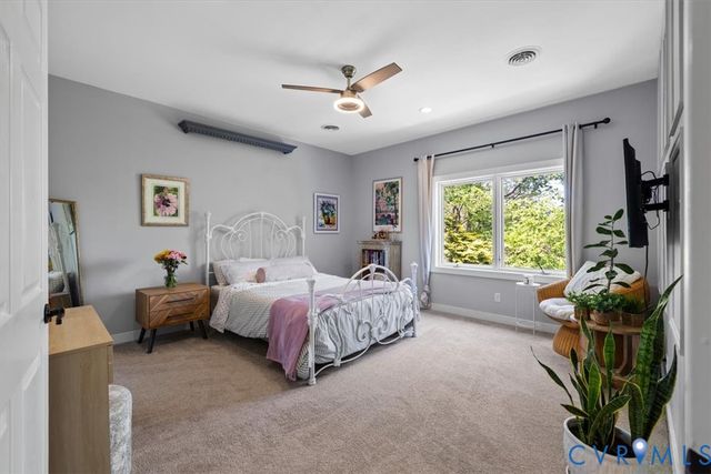 402 Rivers Bend Cir, Chester, VA 23836