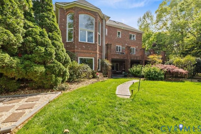402 Rivers Bend Cir, Chester, VA 23836