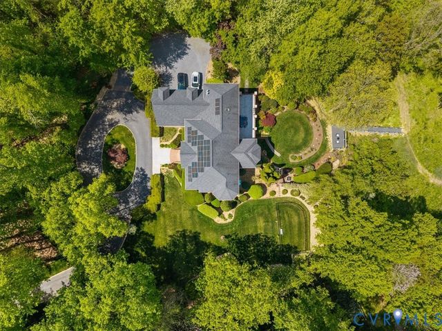 402 Rivers Bend Cir, Chester, VA 23836