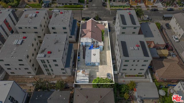 1318 W 35th Place, Los Angeles, CA 90007