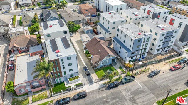 1318 W 35th Place, Los Angeles, CA 90007