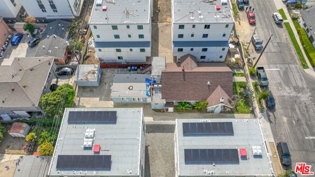 1318 W 35th Place, Los Angeles, CA 90007