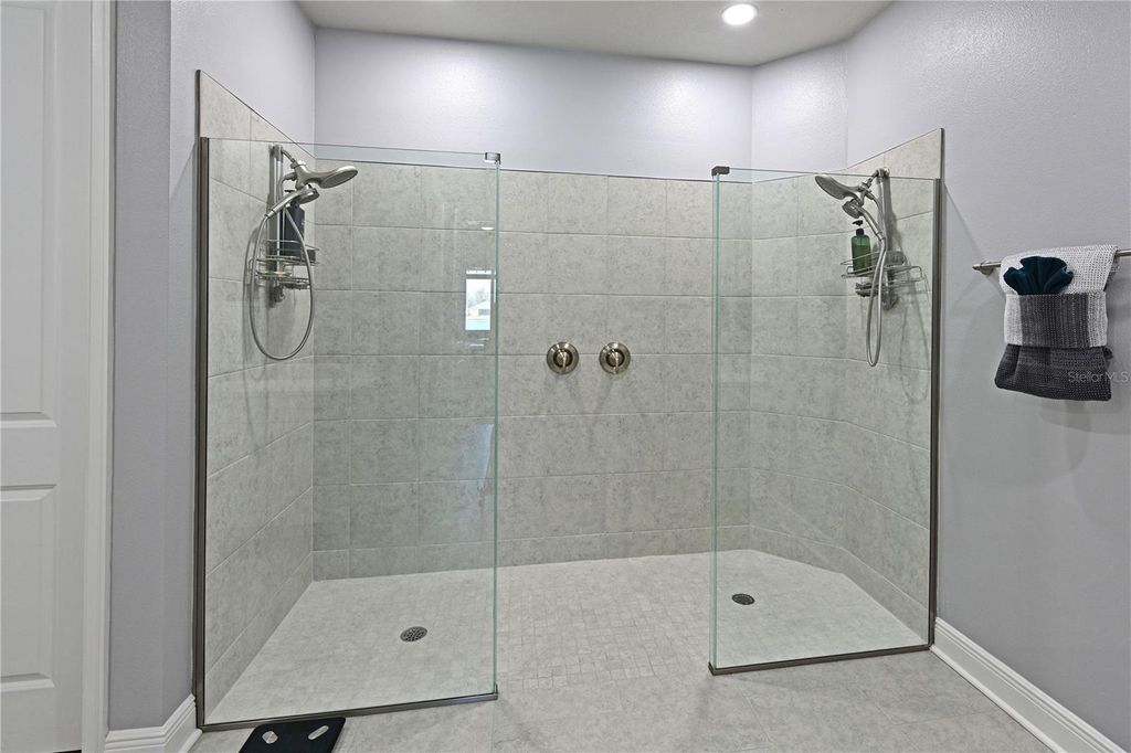 Image 17 of property listing at 12338 51ST STREET E, Parrish, FL 34219