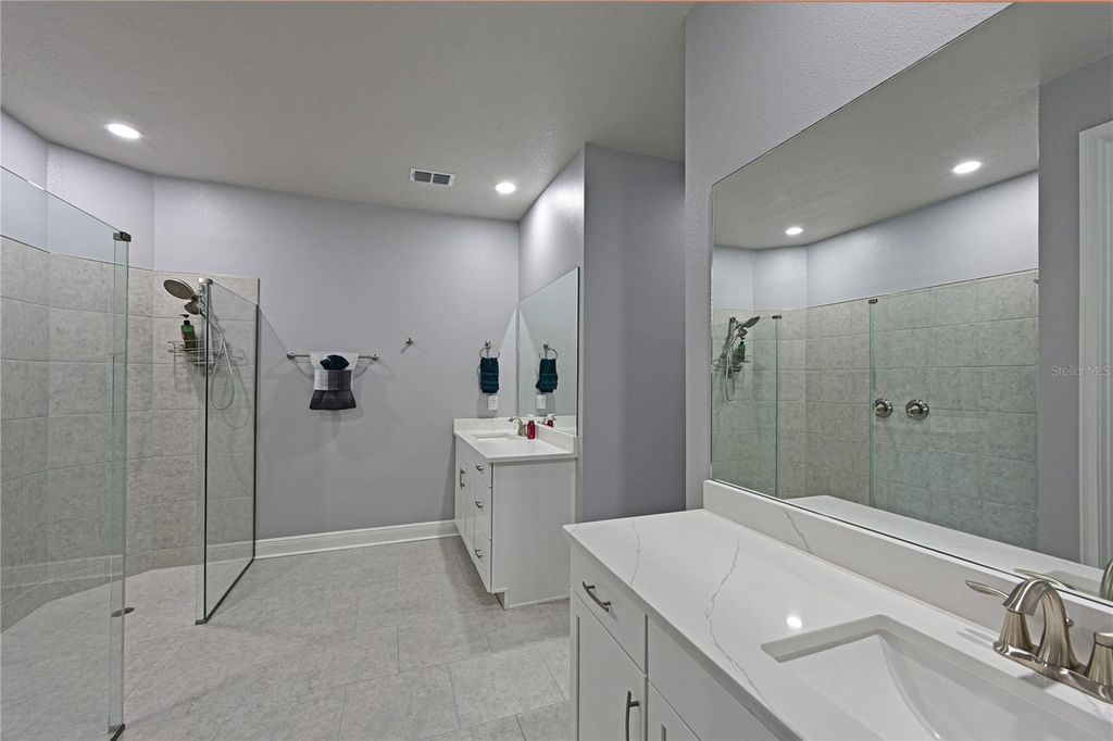 Image 18 of property listing at 12338 51ST STREET E, Parrish, FL 34219