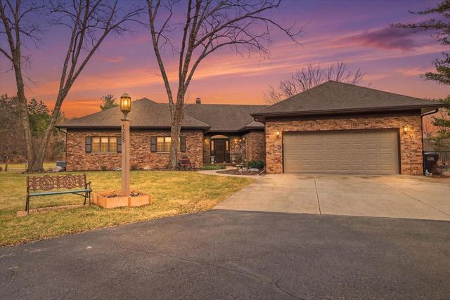 1255 Janette STREET, Fort Atkinson, WI 53538