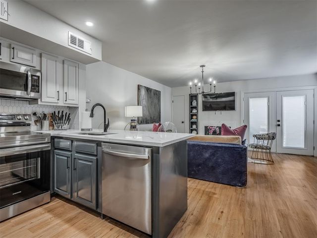 11550 N May Avenue 101, Oklahoma City, OK 73120