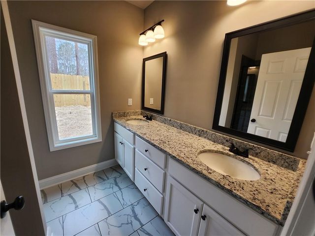 2205 Shady Grove Road, Carrollton, GA 30116